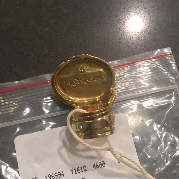 YSL Arty Oval Ring; Size 5 - Picture 3 of 4